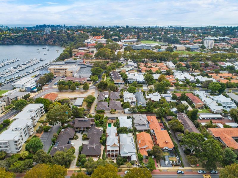 1/20 Queenslea Drive, Claremont