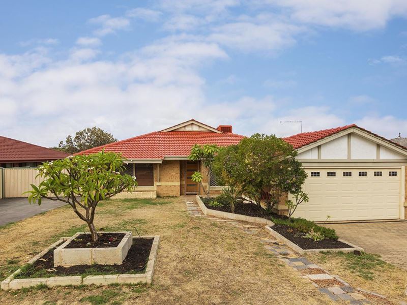 12 Catalpa Crescent, South Lake