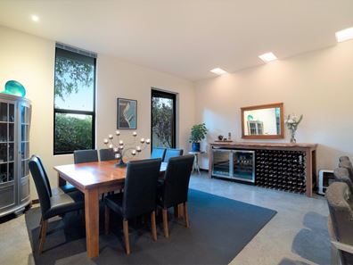 4 Princess Road, Doubleview WA 6018