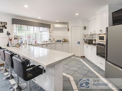 15 Petrel Cove, Geographe WA 6280