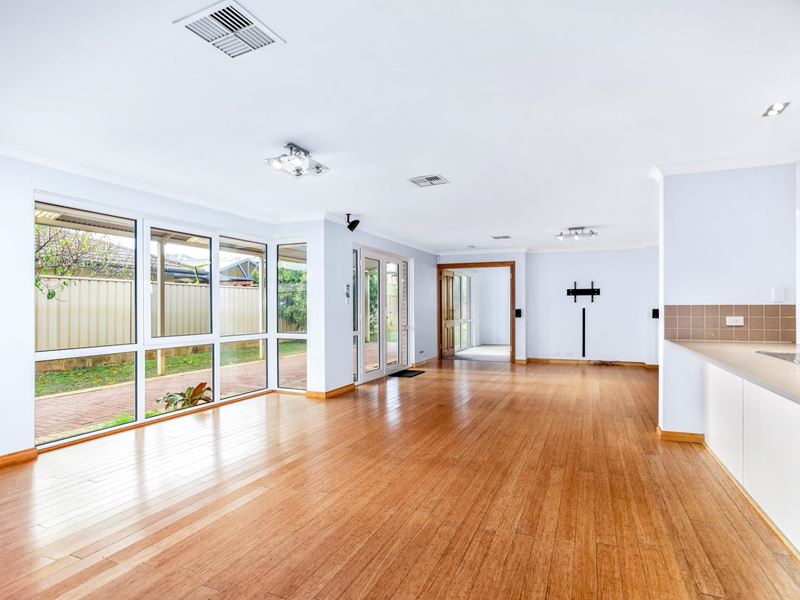 7 Miniata Way, Canning Vale