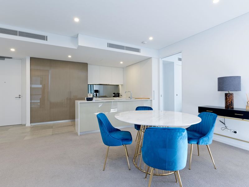 111/8 Moreau Parade, East Perth