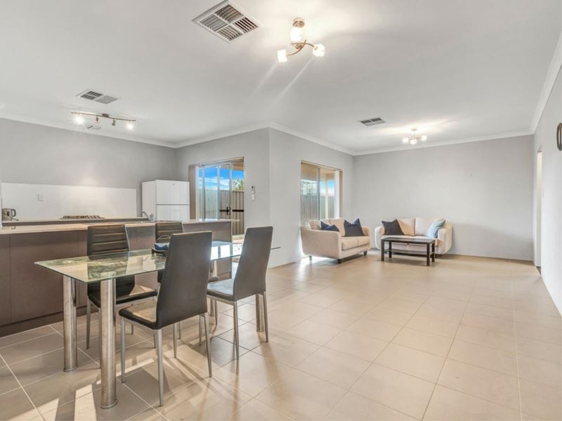 10 Bradley Street, Southern River