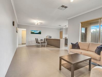 10 Bradley Street, Southern River WA 6110