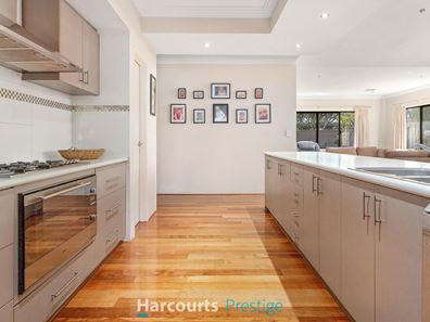 15 Lucida Road, Southern River WA 6110