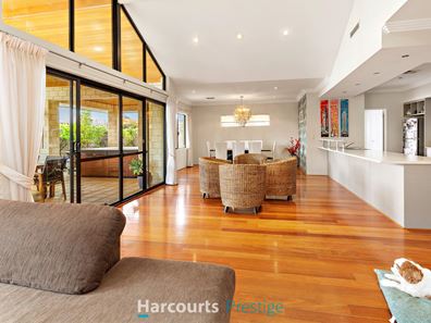 15 Lucida Road, Southern River WA 6110