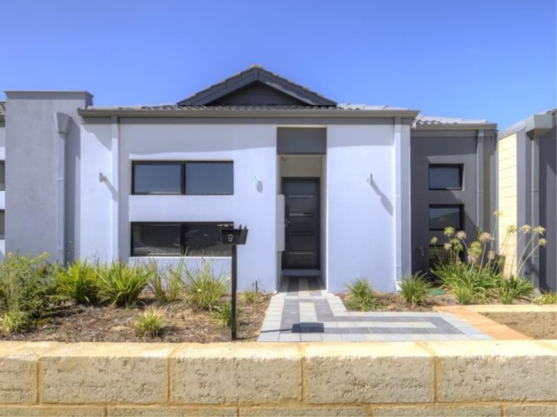 9 Hollyford Parade, Butler