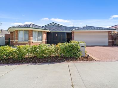 67 Baningan Avenue, Success WA 6164