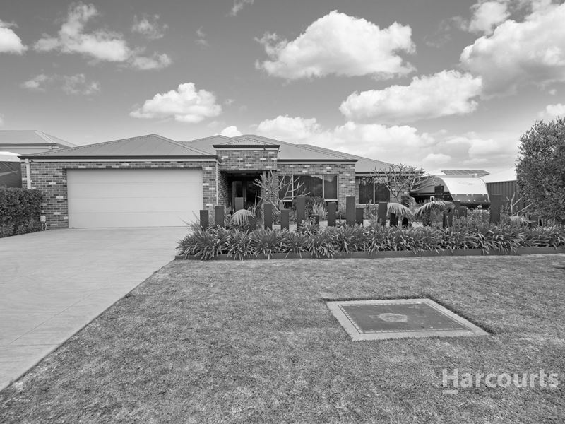 8 Eleanore Drive, Madora Bay