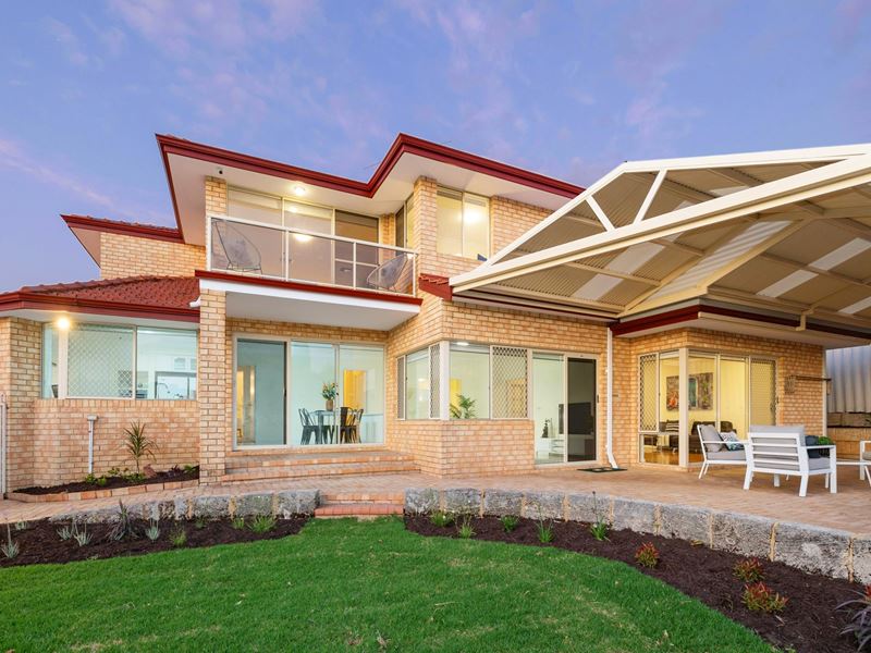 33 Lucraft Gardens, Winthrop
