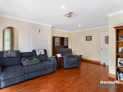 26 Glenway Loop, Cooloongup WA 6168