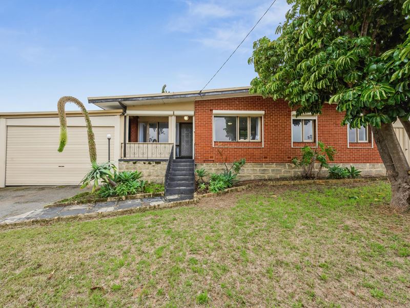 30 Woodley Way, Parmelia WA 6167