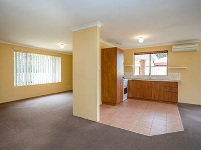 98 Gillam Drive, Seville Grove WA 6112