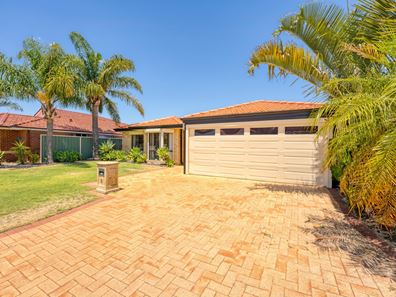 6 Songlark Place, Huntingdale WA 6110