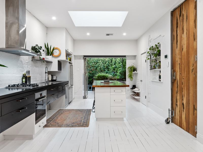 100 Broome Street, Highgate