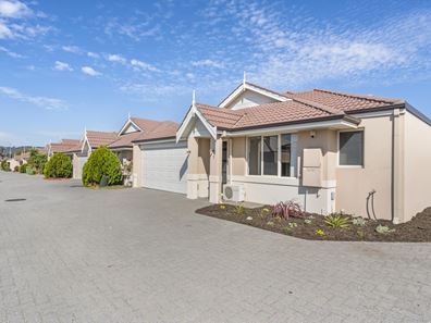 7/15 Durling Place, Kelmscott WA 6111