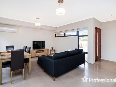 17D Coolham Way, Balga WA 6061