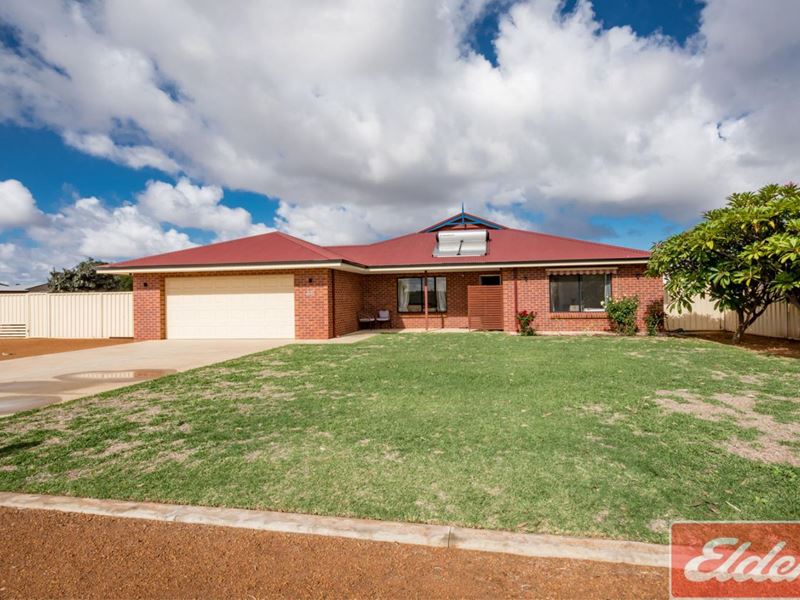 46 Honey Suckle Boulevard, Woorree