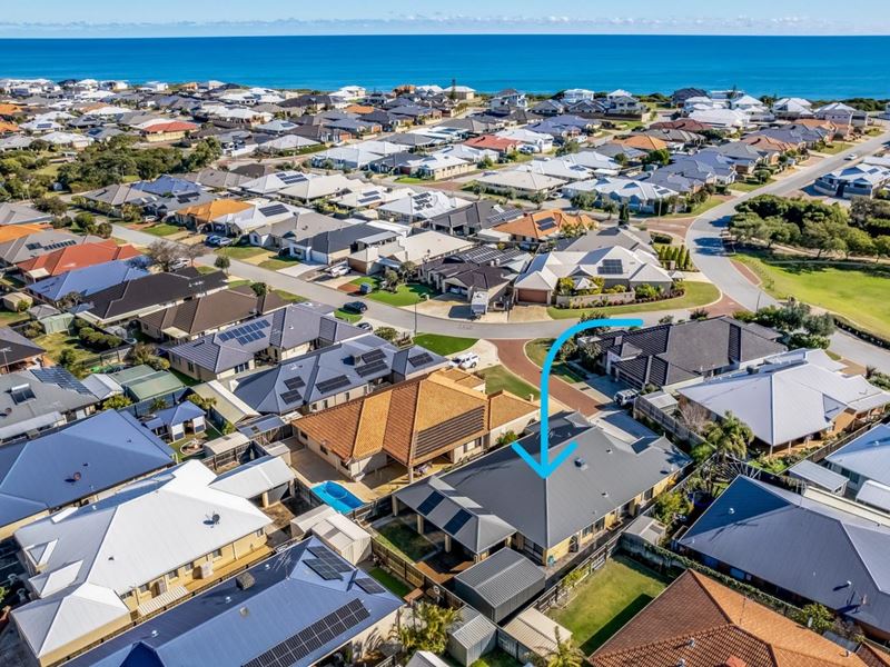 22 Honeymyrtle Grange, Halls Head