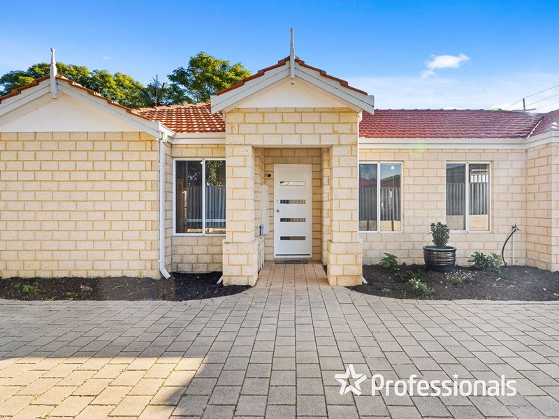 2/137B Hale Road, Forrestfield