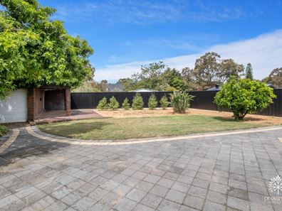 10 Crestview Crescent, Kalamunda WA 6076