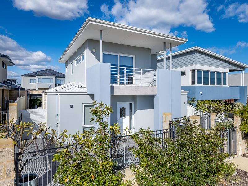 515 Burns Beach Road, Iluka WA 6028