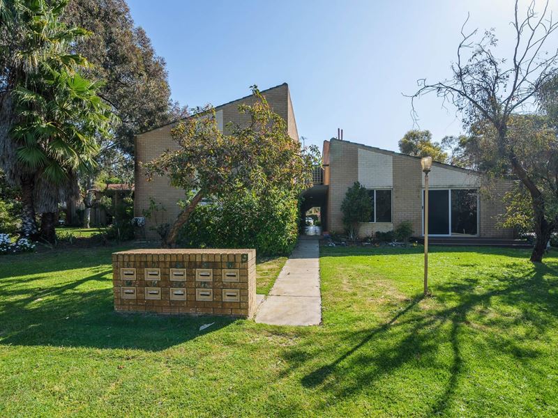 16/9 Clydesdale Street, Como