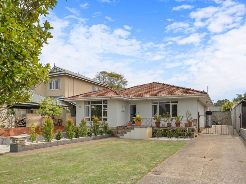 35 Salisbury Street, St James WA 6102