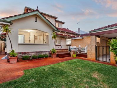 132 Daglish Street, Wembley WA 6014