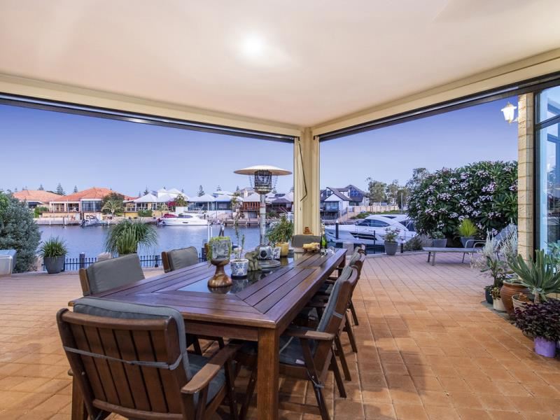 67 Aztec Island Retreat, Halls Head