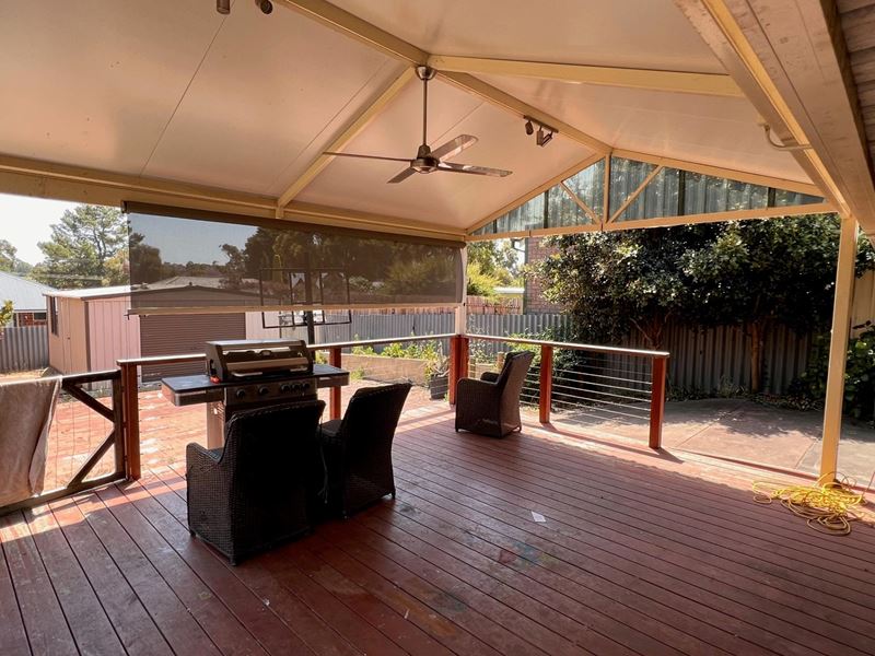 11 Brigalow Way, Lesmurdie