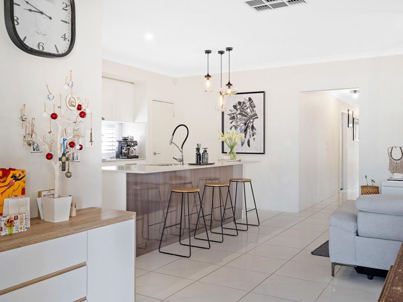 63 Entrance Road, Spearwood