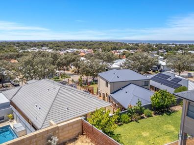 12 Storm Lane, Wannanup WA 6210