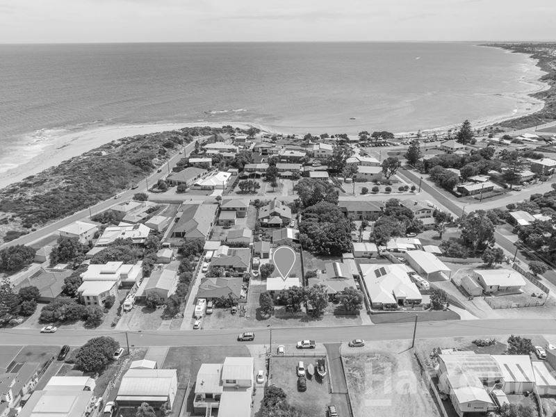 12 Yuna Street, Falcon