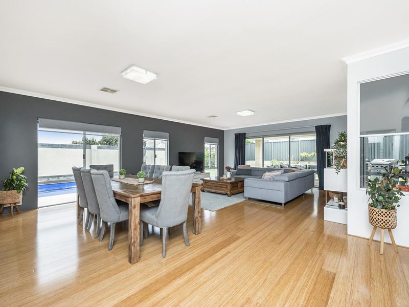 15 Traviata Crescent, The Vines