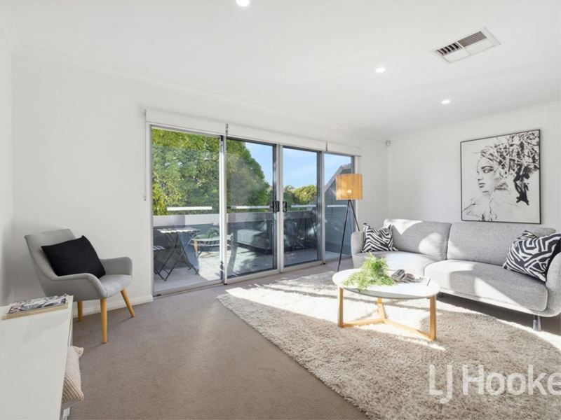 1/16 Wallace Street, Belmont