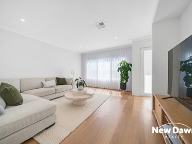 15 Grover Way, Ellenbrook WA 6069