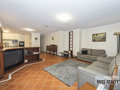 14 Rokebury Way, Morley WA 6062