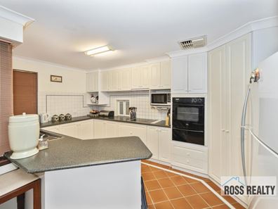 14 Rokebury Way, Morley WA 6062