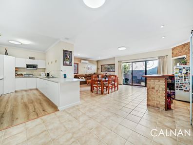 18 Young Street, Melville WA 6156