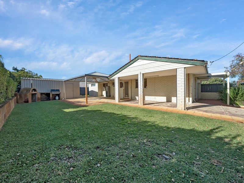 9 Garnkirk Road, Greenwood WA 6024