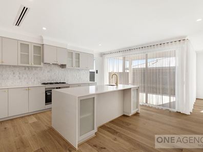 16 Beaumont Crescent, Mindarie WA 6030