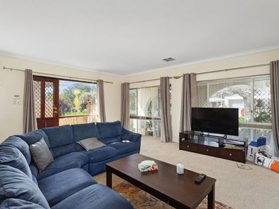 5B Waverley Place, Dianella WA 6059