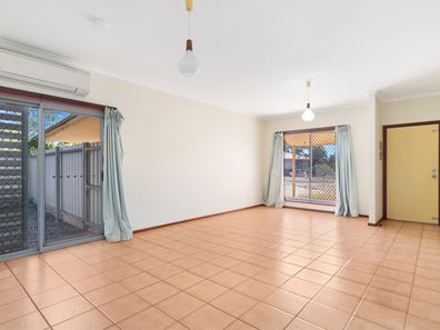 2 French Court, Nickol WA 6714