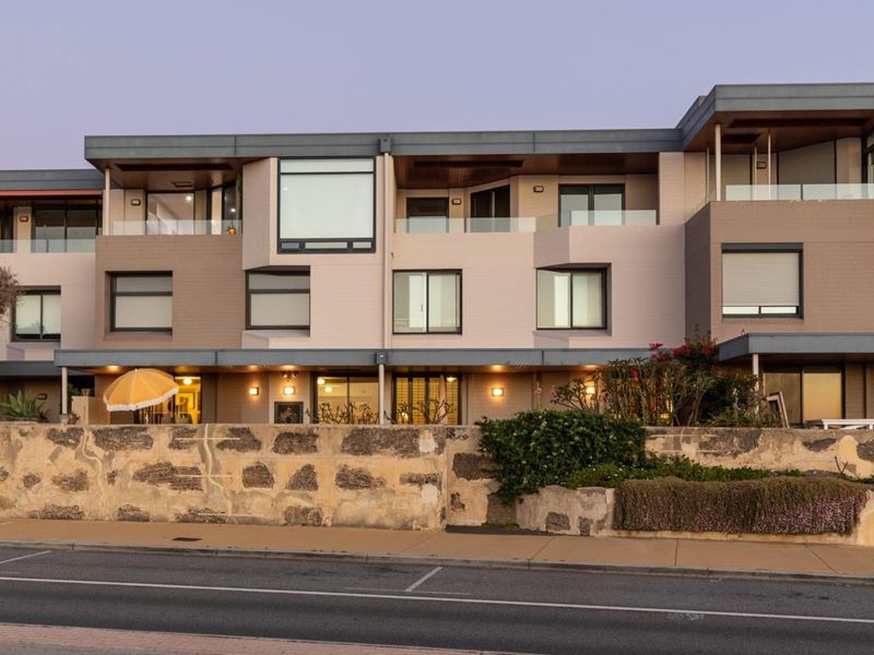 2/134 Marine Parade, Cottesloe