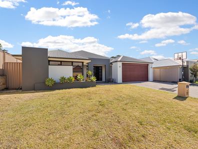 12 Randwick Bend, Harrisdale WA 6112