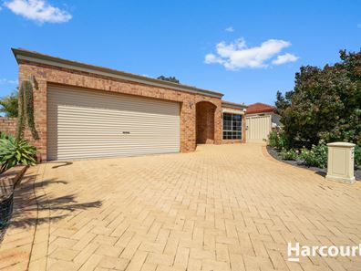 24 Goldfinch Loop, Woodvale WA 6026