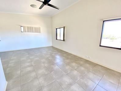 1/38 Roberts Street, South Hedland WA 6722