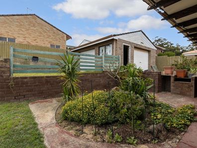 1 Leavis Place, Spearwood WA 6163