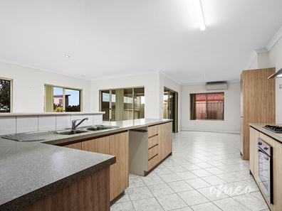 2/19 Mell Road, Spearwood WA 6163